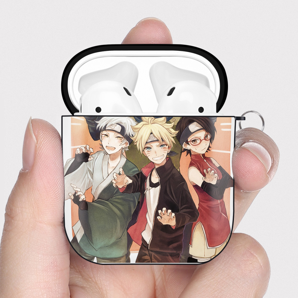 （画像用） NARUTO -ナルト- うちは サラダ Uchiha Sarada AirPods 第2世代保護ケース ハードシェル ブラック 耐衝撃・防指紋・カラビナ付き