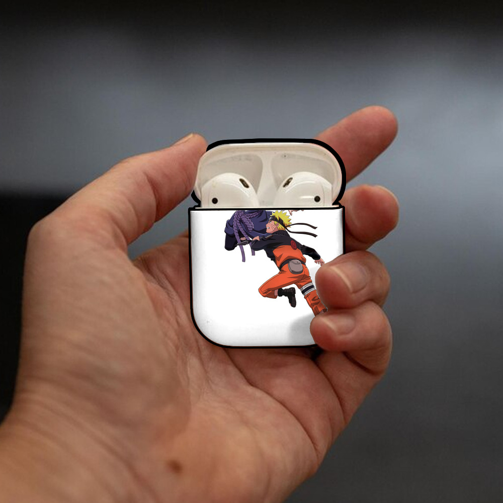 NARUTO -ナルト- うちは サスケ Uchiha Sasuke AirPods 第2世代保護ケース ハードシェル ブラック 耐衝撃・防指紋・カラビナ付き