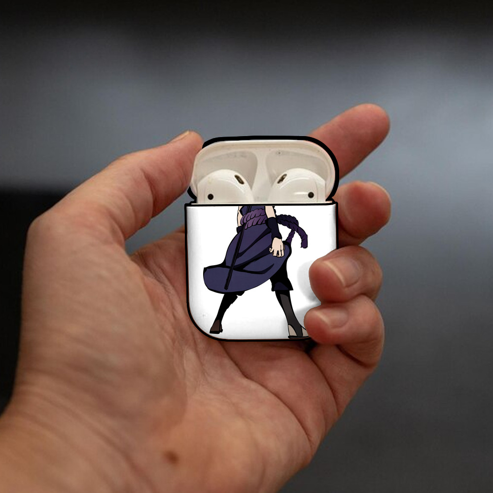 NARUTO -ナルト- うちは サスケ Uchiha Sasuke AirPods 第2世代保護ケース ハードシェル ブラック 耐衝撃・防指紋・カラビナ付き