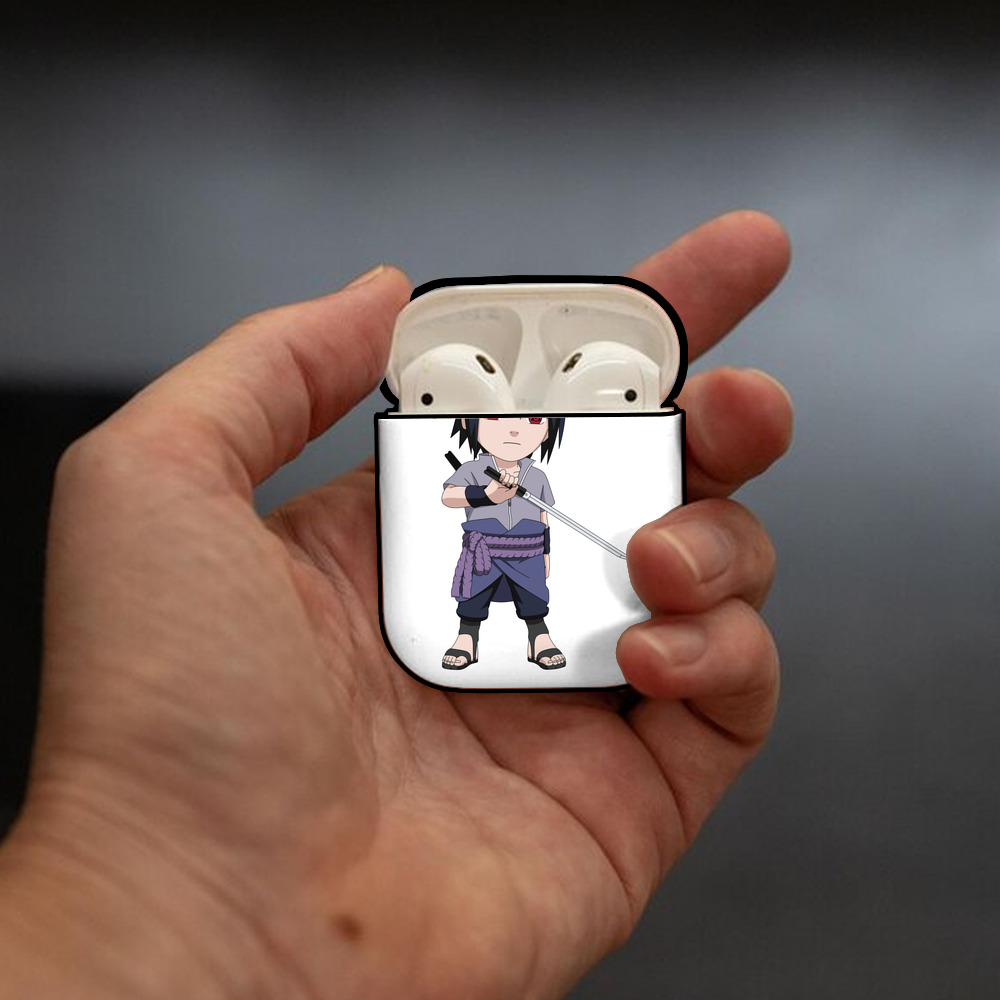 NARUTO -ナルト- うちは サスケ Uchiha Sasuke AirPods 第2世代保護ケース ハードシェル ブラック 耐衝撃・防指紋・カラビナ付き