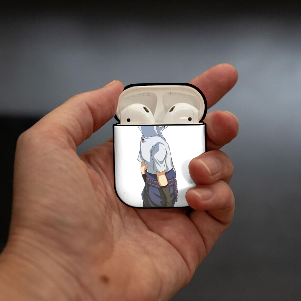 NARUTO -ナルト- うちは サスケ Uchiha Sasuke AirPods 第2世代保護ケース ハードシェル ブラック 耐衝撃・防指紋・カラビナ付き