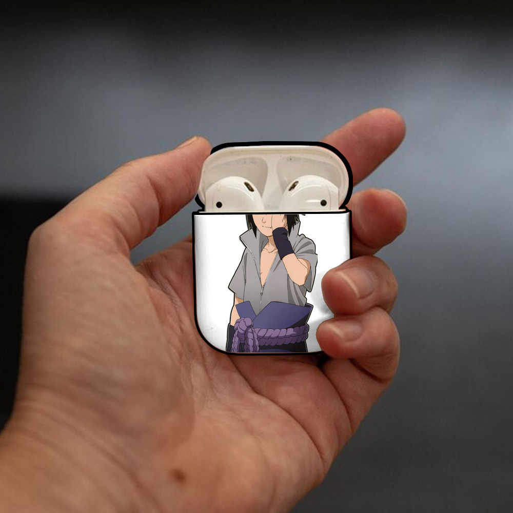 NARUTO -ナルト- うちは サスケ Uchiha Sasuke AirPods 第2世代保護ケース ハードシェル ブラック 耐衝撃・防指紋・カラビナ付き