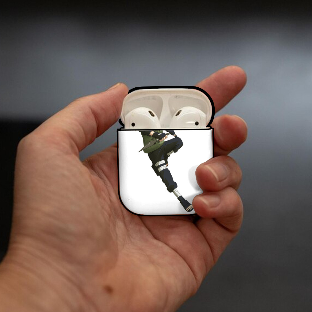 NARUTO -ナルト- はたけ カカシ Hatake Kakashi AirPods 第2世代保護ケース ハードシェル ブラック 耐衝撃・防指紋・カラビナ付き