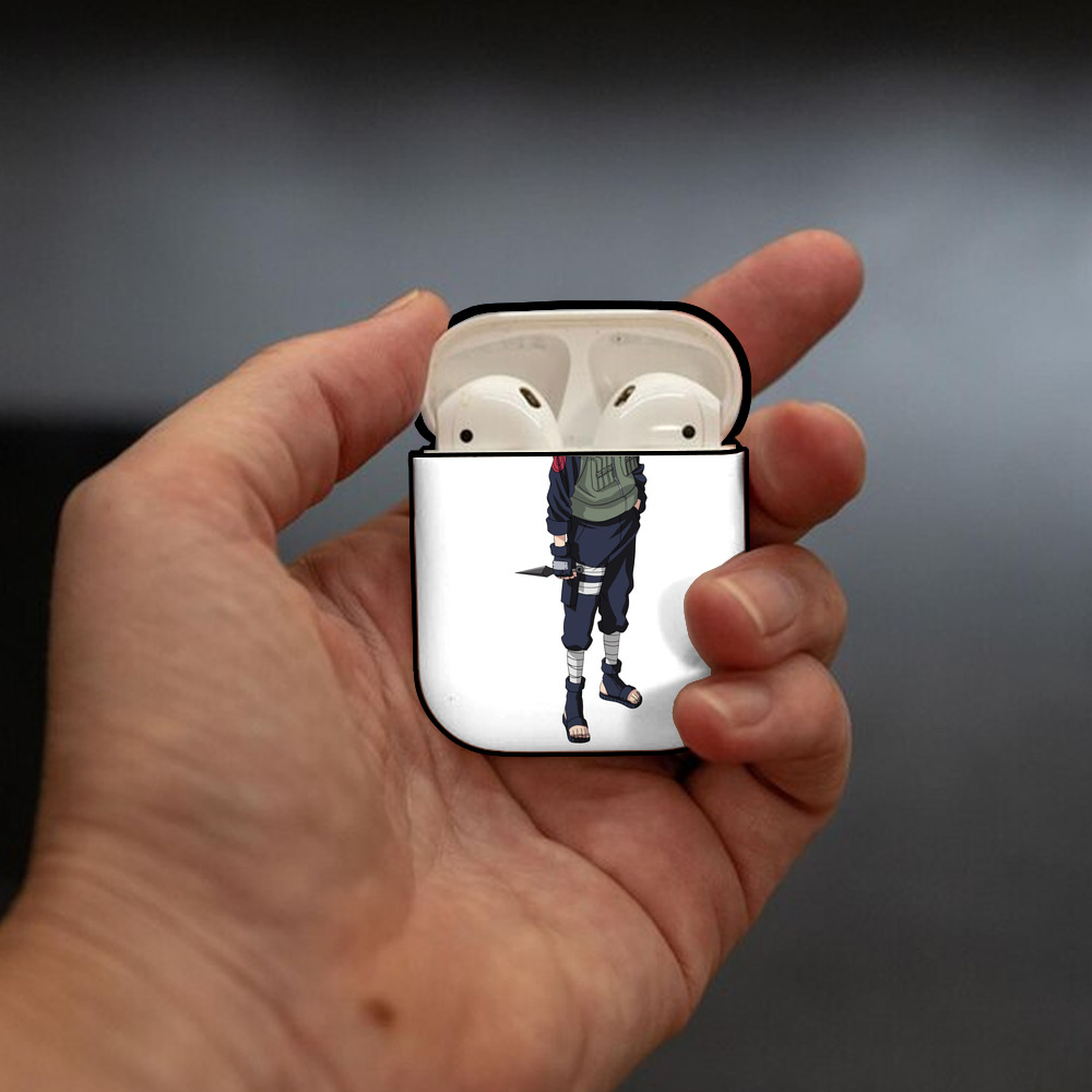 NARUTO -ナルト- はたけ カカシ Hatake Kakashi AirPods 第2世代保護ケース ハードシェル ブラック 耐衝撃・防指紋・カラビナ付き