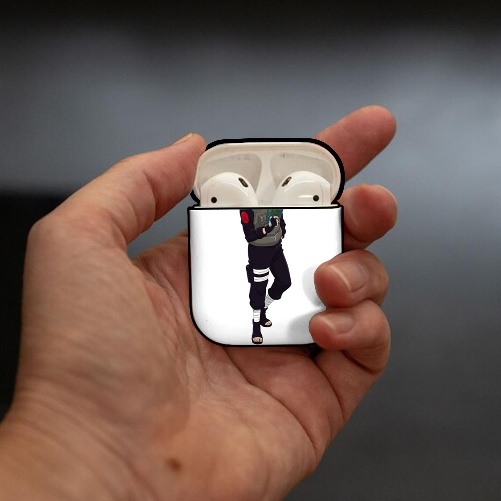 NARUTO -ナルト- はたけ カカシ Hatake Kakashi AirPods 第2世代保護ケース ハードシェル ブラック 耐衝撃・防指紋・カラビナ付き