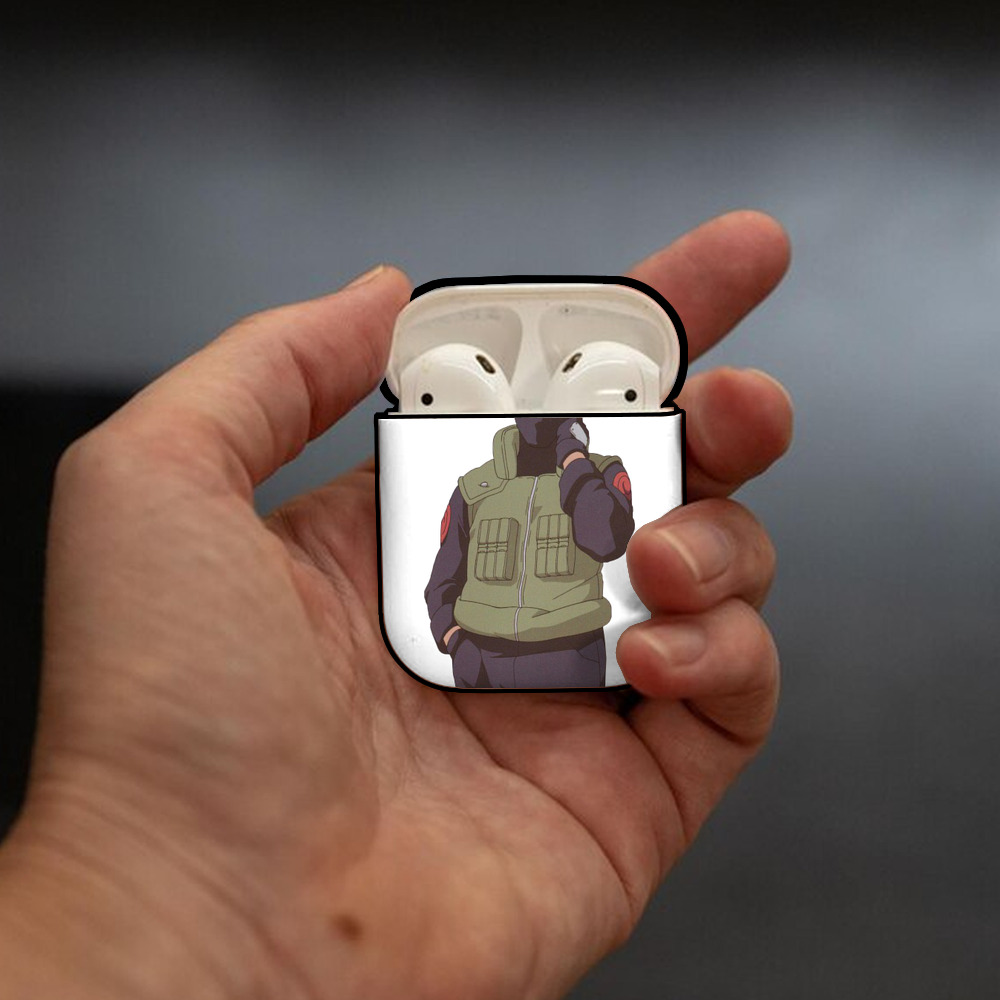 NARUTO -ナルト- はたけ カカシ Hatake Kakashi AirPods 第2世代保護ケース ハードシェル ブラック 耐衝撃・防指紋・カラビナ付き