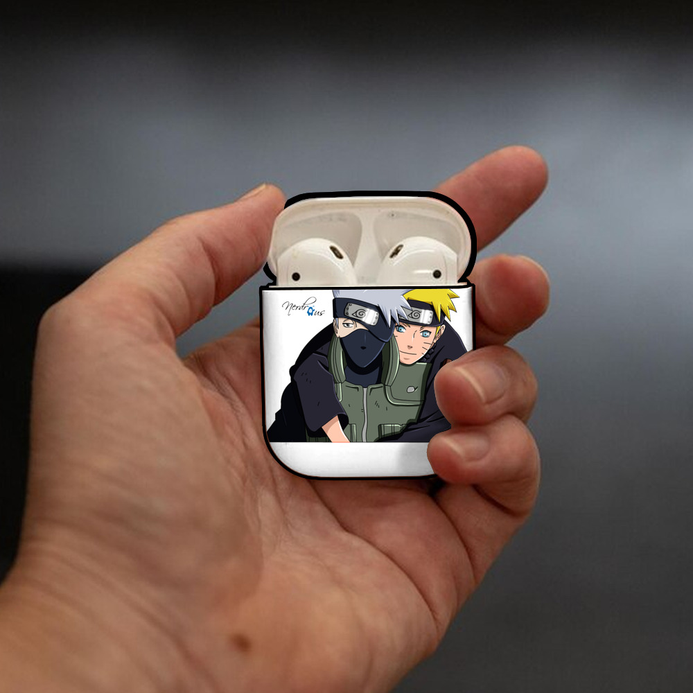 NARUTO -ナルト- はたけ カカシ Hatake Kakashi AirPods 第2世代保護ケース ハードシェル ブラック 耐衝撃・防指紋・カラビナ付き