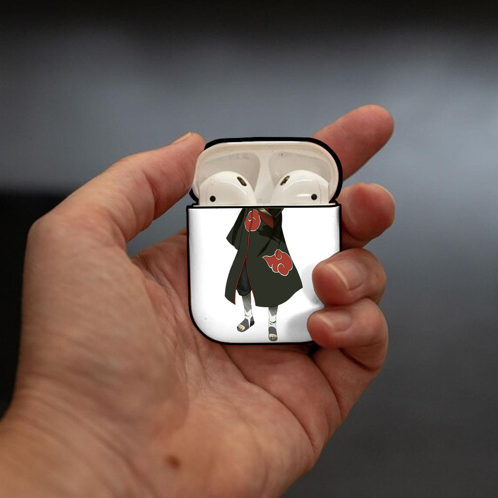 NARUTO -ナルト- うちは イタチ Uchiha Itachi AirPods 第2世代保護ケース ハードシェル ブラック 耐衝撃・防指紋・カラビナ付き
