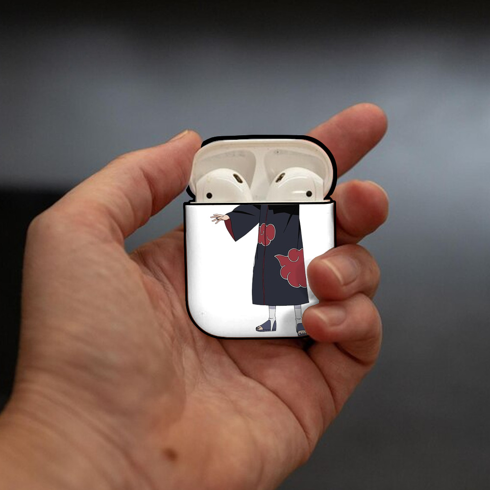 NARUTO -ナルト- うちは イタチ Uchiha Itachi AirPods 第2世代保護ケース ハードシェル ブラック 耐衝撃・防指紋・カラビナ付き