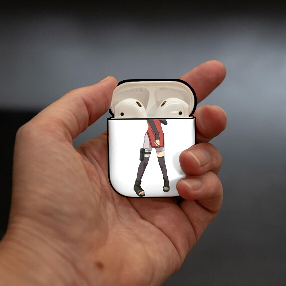 NARUTO -ナルト- うちは サラダ Uchiha Sarada AirPods 第2世代保護ケース ハードシェル ブラック 耐衝撃・防指紋・カラビナ付き