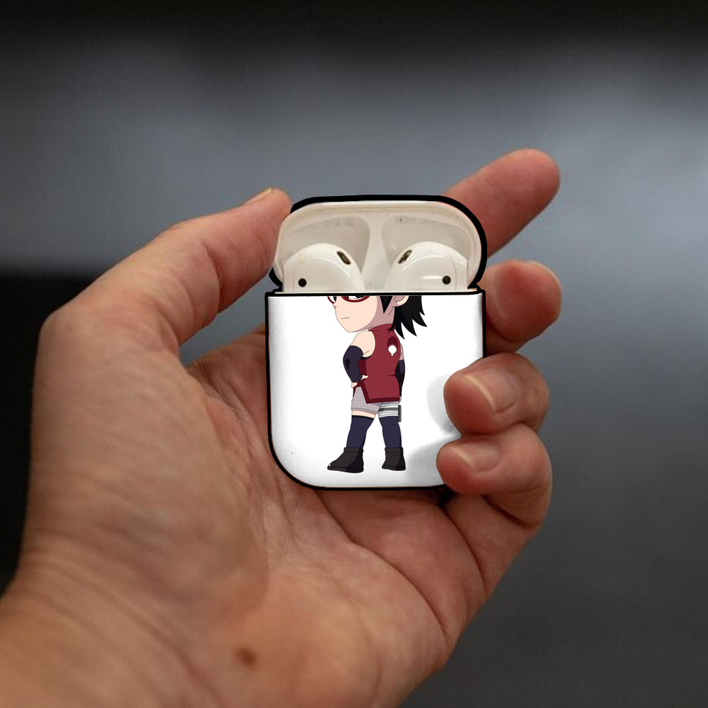 NARUTO -ナルト- うちは サラダ Uchiha Sarada AirPods 第2世代保護ケース ハードシェル ブラック 耐衝撃・防指紋・カラビナ付き